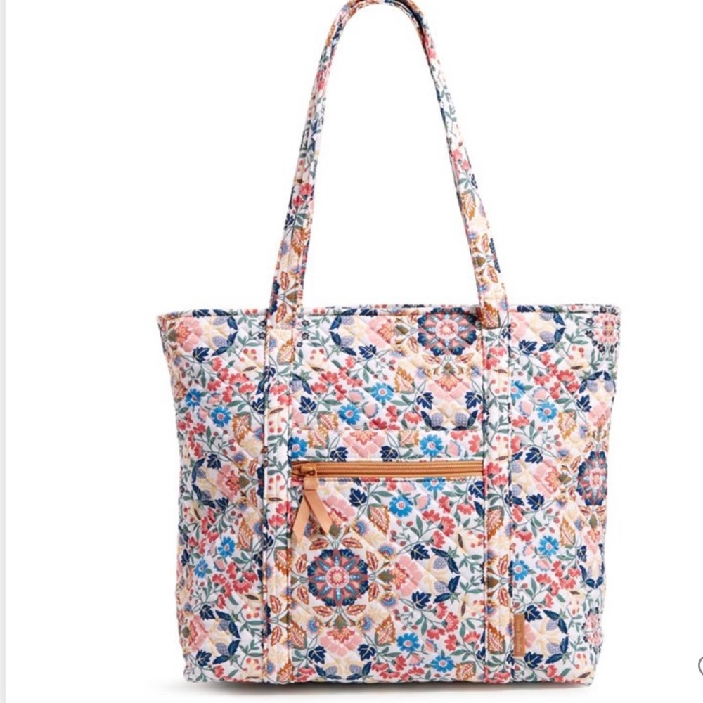 NWT - Vera Bradley Women's Cotton Vera Tote Bag
Enchanted Mandala
